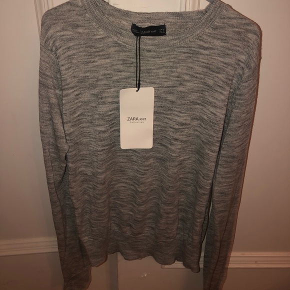 Zara Tops - Zara Gray Knit Sweater